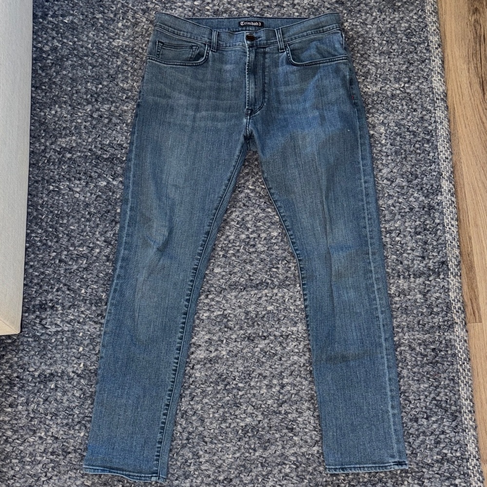 Skinny Men’s Jeans in Washed Blue by